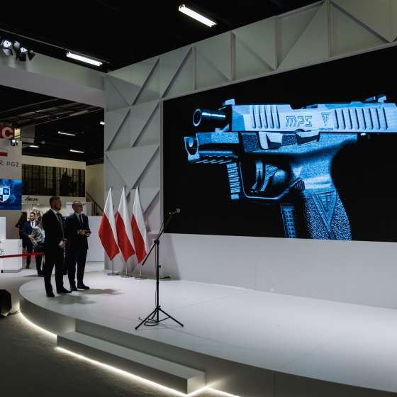 Koncepcja designu oraz rozwiązań funkcjonalnych dla pistoletu MPS FB RADOM, 2023