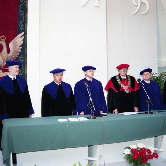 Inauguracja Roku Akademickiego. Lech Tempczyk, Sławoj Ostrowski, Tomasz Bogusławski, Rektor Stanisław Radwański, Edmund Homa, Witosław Czerwonka, 1994/1995 [V/6/160]