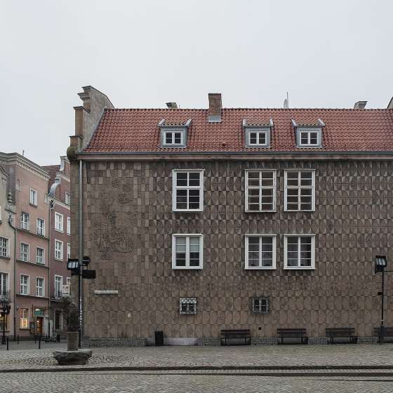 Sgraffito – elewacja kamienicy przy ul. Piwnej; Gdańsk