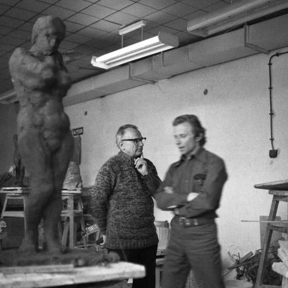 Pracownia rzeźby, profesor Albert Zalewski, Zbigniew Erszkowski, 1980 [II/192/1] 
