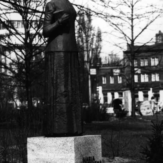 Pomnik Marii Konopnickiej w Gdańsku, 1977 [I.A.00006]